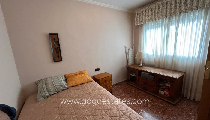 Te koop - Appartement - Appartement op de middelste verdieping - Torrevieja - Torrevieja Centro