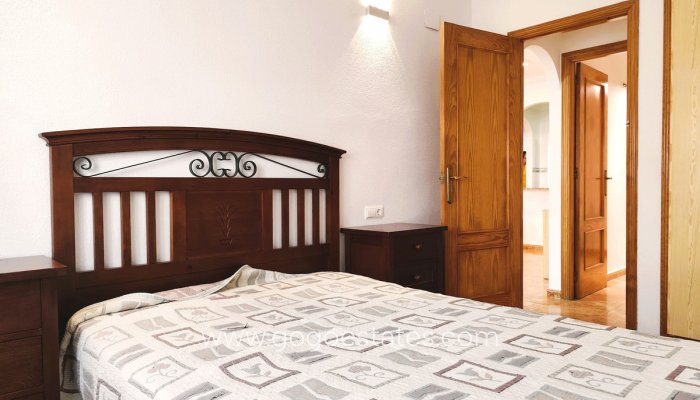 Te koop - Appartement - Appartement op de middelste verdieping - Torrevieja - Torrevieja Centro