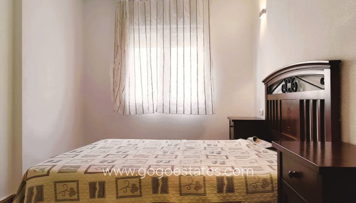 Te koop - Appartement - Appartement op de middelste verdieping - Torrevieja - Torrevieja Centro