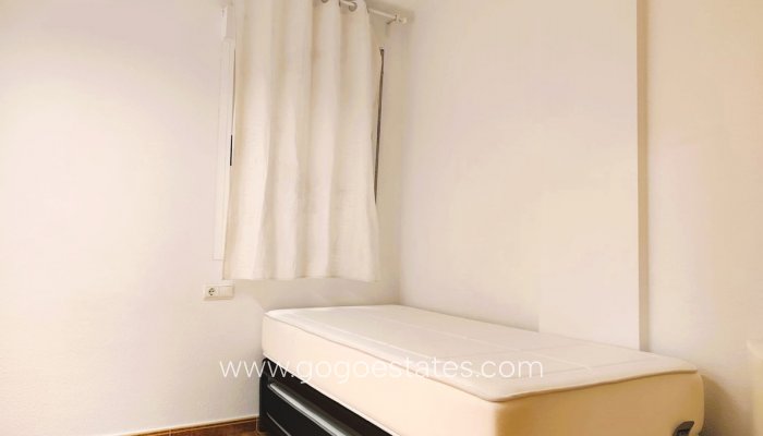 Te koop - Appartement - Appartement op de middelste verdieping - Torrevieja - Torrevieja Centro