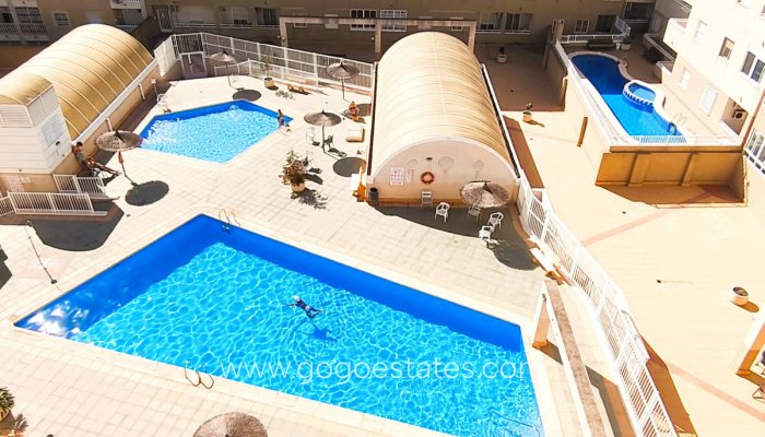 Te koop - Appartement - Appartement op de middelste verdieping - Torrevieja - Torrevieja Centro