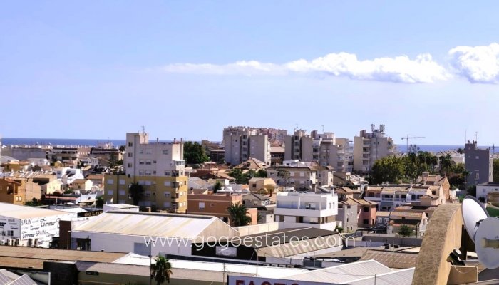 Te koop - Appartement - Appartement op de middelste verdieping - Torrevieja - Torrevieja Centro