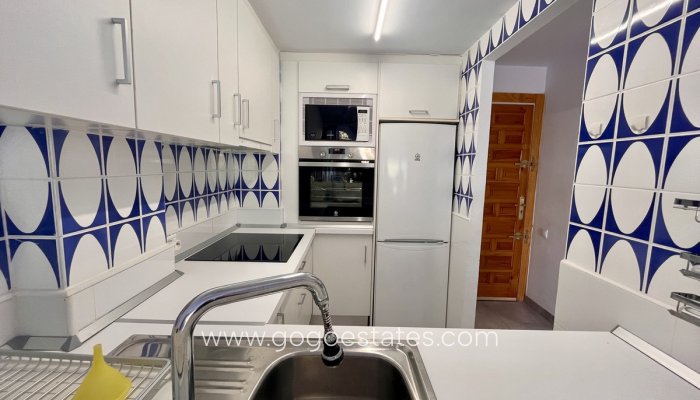 Te koop - Appartement - Appartement op de middelste verdieping - Orihuela - La Zenia