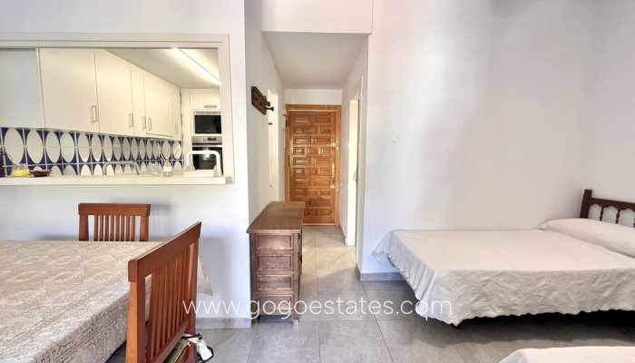 Te koop - Appartement - Appartement op de middelste verdieping - Orihuela - La Zenia