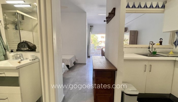 Te koop - Appartement - Appartement op de middelste verdieping - Orihuela - La Zenia