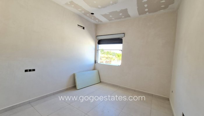 Te koop - Huis - Vrijstaande Villa - Pinoso - Pinoso Centro