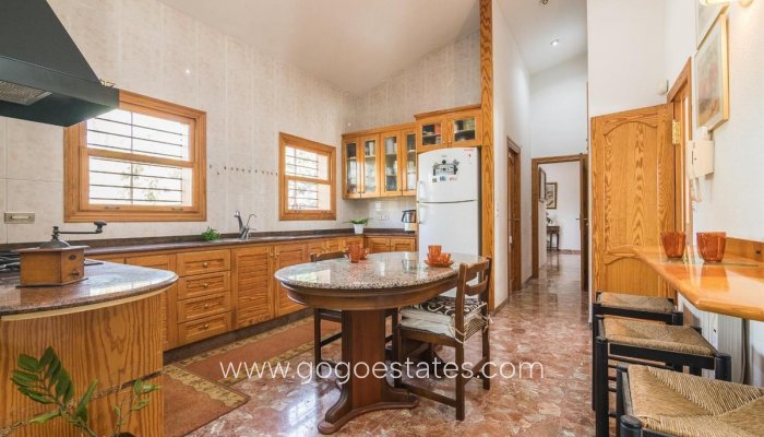 Te koop - Huis - Vrijstaande Villa - Elche - Elche Centro