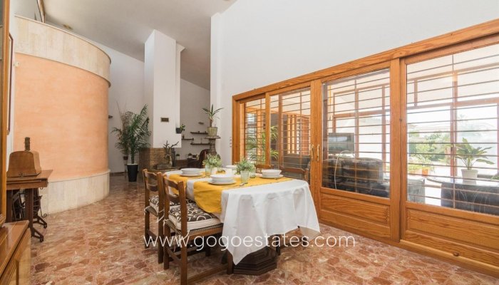 Te koop - Huis - Vrijstaande Villa - Elche - Elche Centro