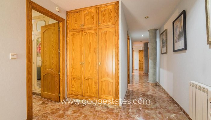 Te koop - Huis - Vrijstaande Villa - Elche - Elche Centro