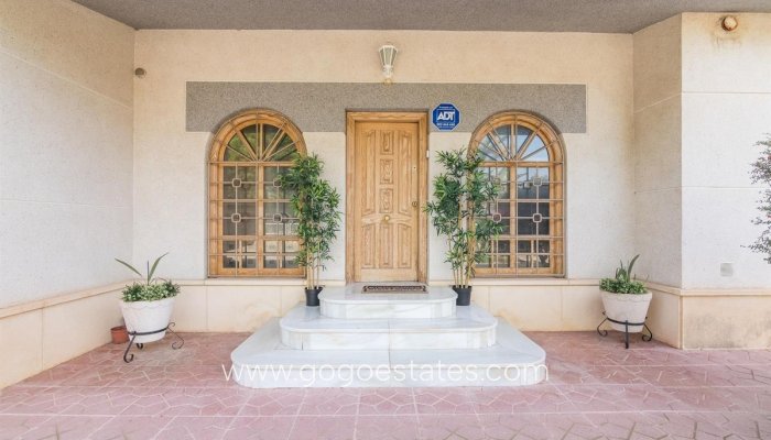 Te koop - Huis - Vrijstaande Villa - Elche - Elche Centro