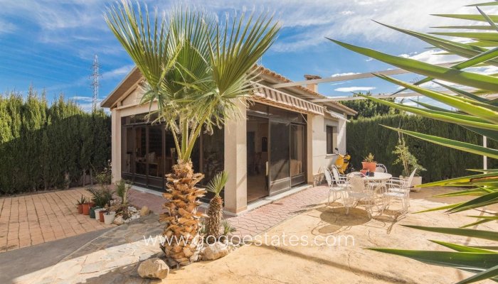 Te koop - Huis - Vrijstaande Villa - Elche - Elche Centro