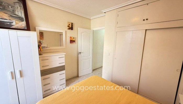 Te koop - Huis - Stadswoning - Torrevieja - Torrevieja Centro