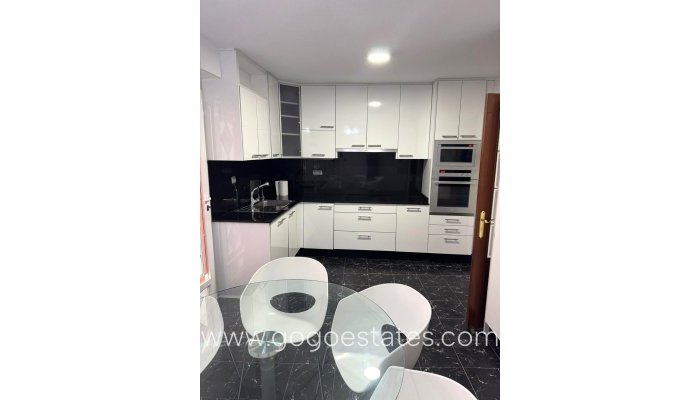 Te koop - Appartement - Appartement op de middelste verdieping - Torrevieja - Torrevieja Centro