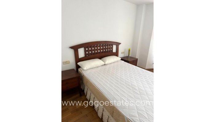 Te koop - Appartement - Appartement op de middelste verdieping - Torrevieja - Torrevieja Centro