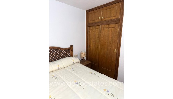 Te koop - Appartement - Appartement op de middelste verdieping - Torrevieja - Torrevieja Centro