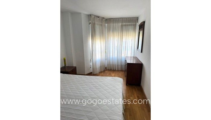 Te koop - Appartement - Appartement op de middelste verdieping - Torrevieja - Torrevieja Centro