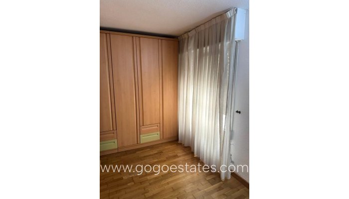 Te koop - Appartement - Appartement op de middelste verdieping - Torrevieja - Torrevieja Centro