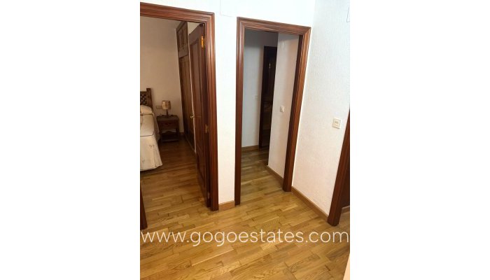 Te koop - Appartement - Appartement op de middelste verdieping - Torrevieja - Torrevieja Centro