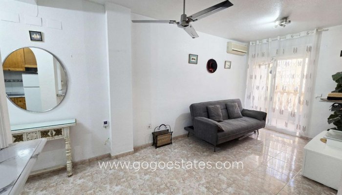 Te koop - Appartement - Appartement op de middelste verdieping - Torrevieja - Torrevieja Centro