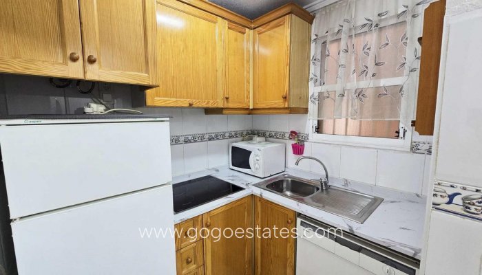 Te koop - Appartement - Appartement op de middelste verdieping - Torrevieja - Torrevieja Centro