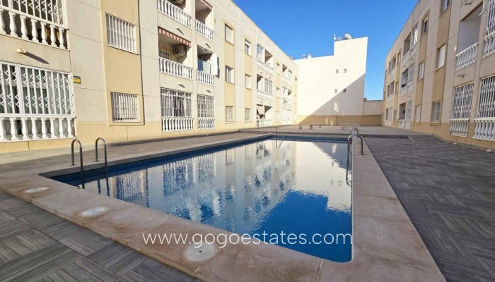 Te koop - Appartement - Appartement op de middelste verdieping - Torrevieja - Torrevieja Centro