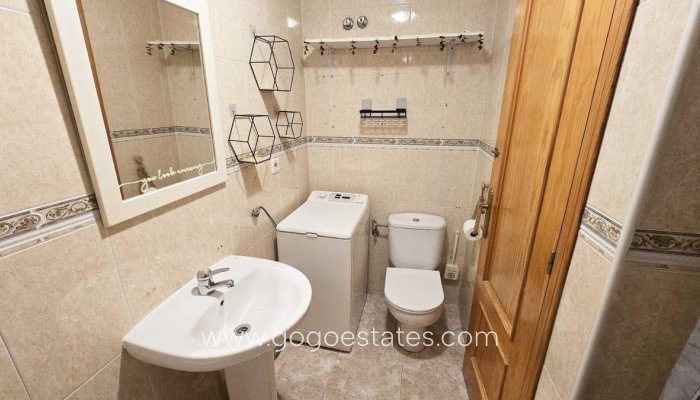Te koop - Appartement - Appartement op de middelste verdieping - Torrevieja - Torrevieja Centro