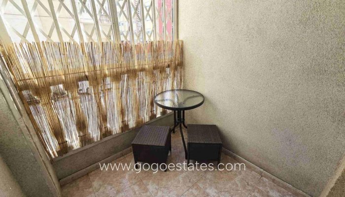 Te koop - Appartement - Appartement op de middelste verdieping - Torrevieja - Torrevieja Centro