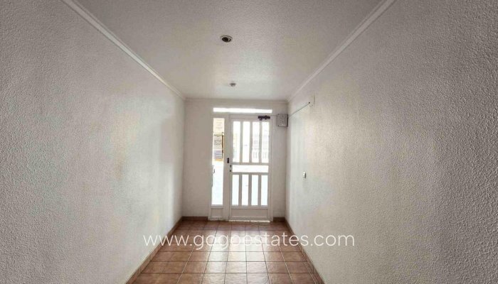 Te koop - Appartement - Appartement op de middelste verdieping - Torrevieja - Torrevieja Centro