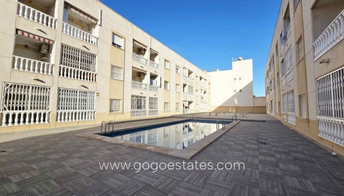 Te koop - Appartement - Appartement op de middelste verdieping - Torrevieja - Torrevieja Centro