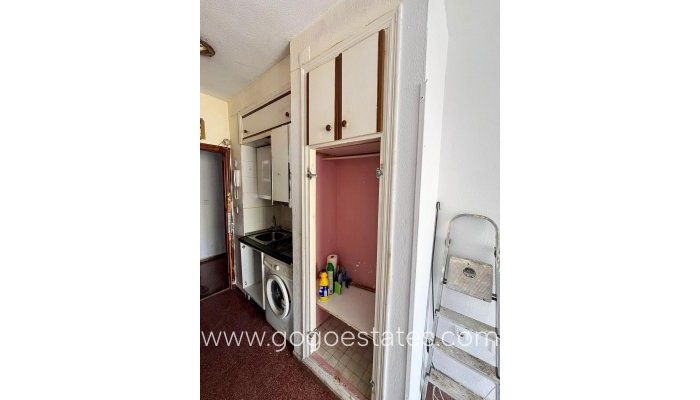 Te koop - Appartement - Studio op de middelste verdieping - Torrevieja - Playa de los Locos