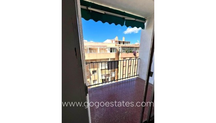 Te koop - Appartement - Studio op de middelste verdieping - Torrevieja - Playa de los Locos
