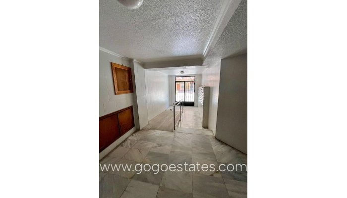 Te koop - Appartement - Studio op de middelste verdieping - Torrevieja - Playa de los Locos