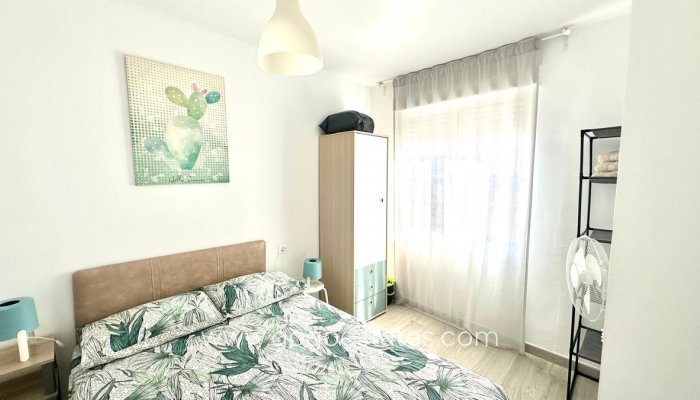 Te koop - Appartement - Appartement op de middelste verdieping - Torrevieja - Torrevieja Centro