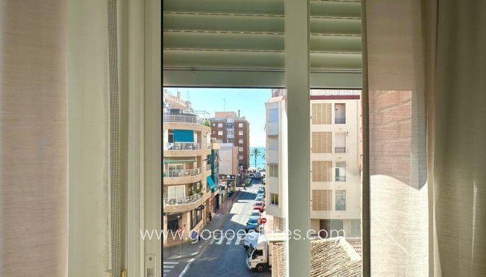 Te koop - Appartement - Appartement op de middelste verdieping - Torrevieja - Torrevieja Centro