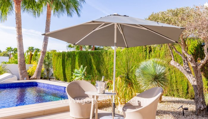 Te koop - Huis - Vrijstaande Villa - Teulada - Moraira