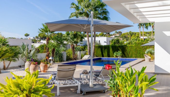 Te koop - Huis - Vrijstaande Villa - Teulada - Moraira