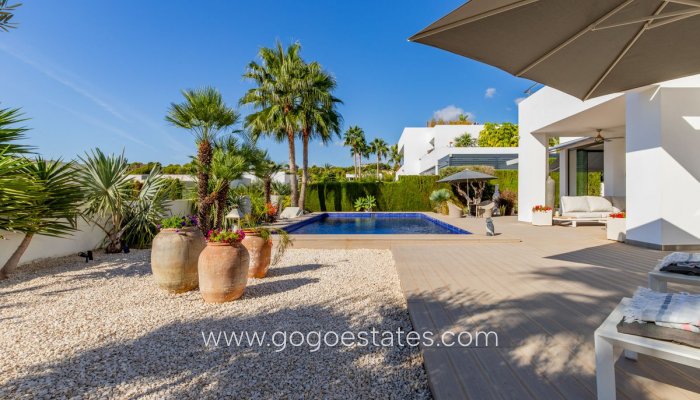 Te koop - Huis - Vrijstaande Villa - Teulada - Moraira