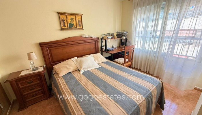 Te koop - Appartement - Appartement op de middelste verdieping - Torrevieja - Playa del Cura