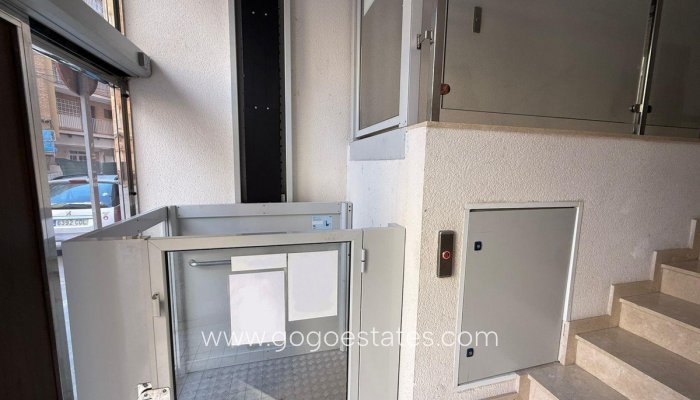 Te koop - Appartement - Appartement op de middelste verdieping - Torrevieja - Playa del Cura