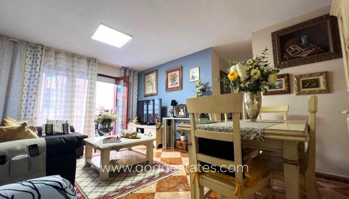 Te koop - Appartement - Appartement op de middelste verdieping - Torrevieja - Torrevieja Centro