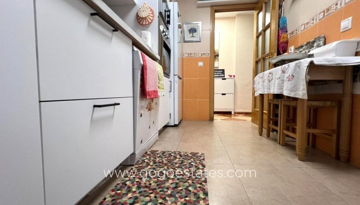 Te koop - Appartement - Appartement op de middelste verdieping - Torrevieja - Torrevieja Centro