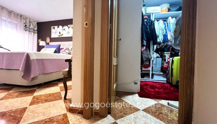 Te koop - Appartement - Appartement op de middelste verdieping - Torrevieja - Torrevieja Centro