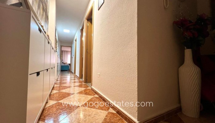 Te koop - Appartement - Appartement op de middelste verdieping - Torrevieja - Torrevieja Centro