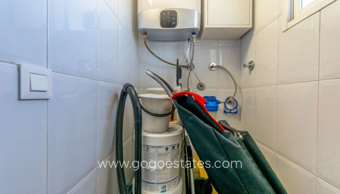 Te koop - Appartement - Appartement op de middelste verdieping - Torrevieja - Torrevieja Centro