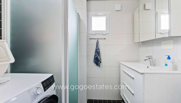 Te koop - Appartement - Appartement op de middelste verdieping - Torrevieja - Torrevieja Centro