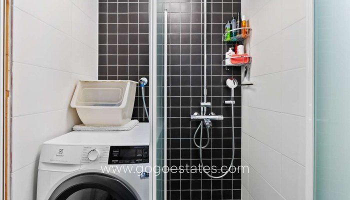 Te koop - Appartement - Appartement op de middelste verdieping - Torrevieja - Torrevieja Centro