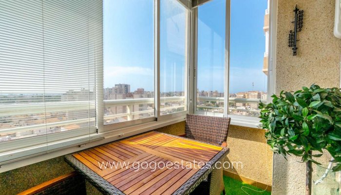 Te koop - Appartement - Appartement op de middelste verdieping - Torrevieja - Torrevieja Centro