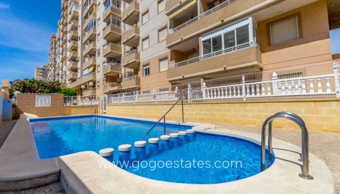 Te koop - Appartement - Appartement op de middelste verdieping - Torrevieja - Torrevieja Centro