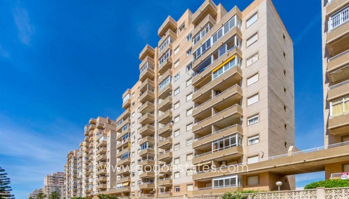 Te koop - Appartement - Appartement op de middelste verdieping - Torrevieja - Torrevieja Centro