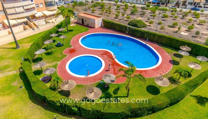 Te koop - Appartement - Appartement op de middelste verdieping - Orihuela - Campoamor